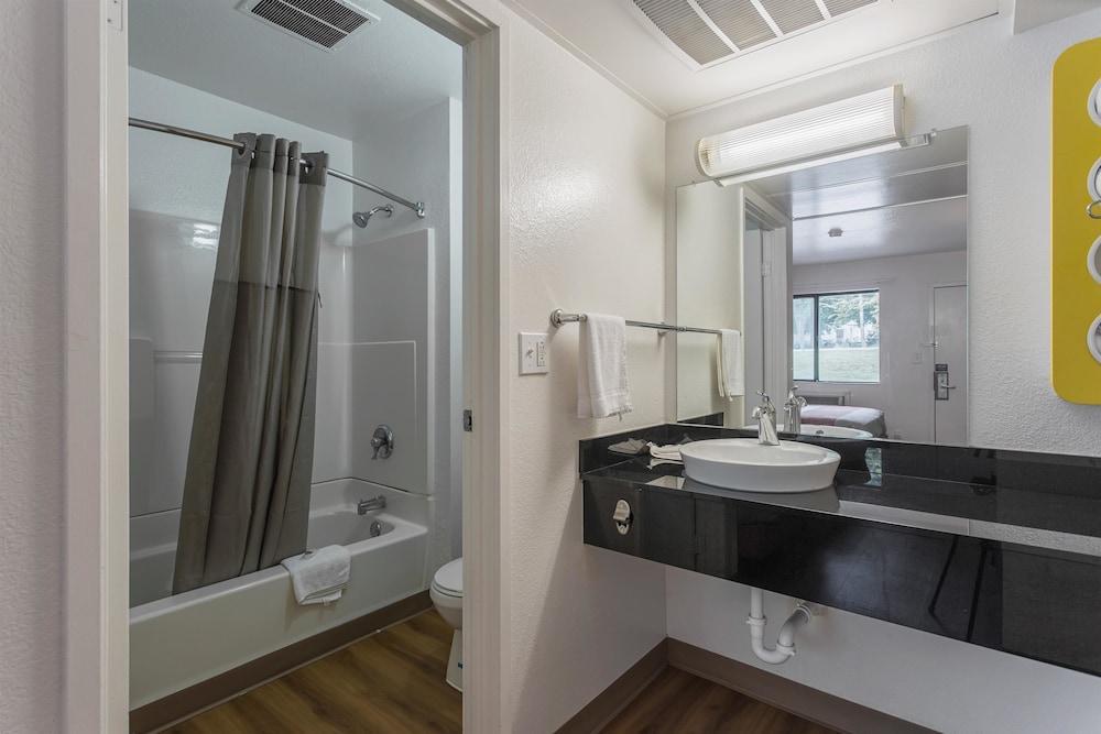 Hotel 6-goodlettsville, Tn - Nashville Goodlettsville