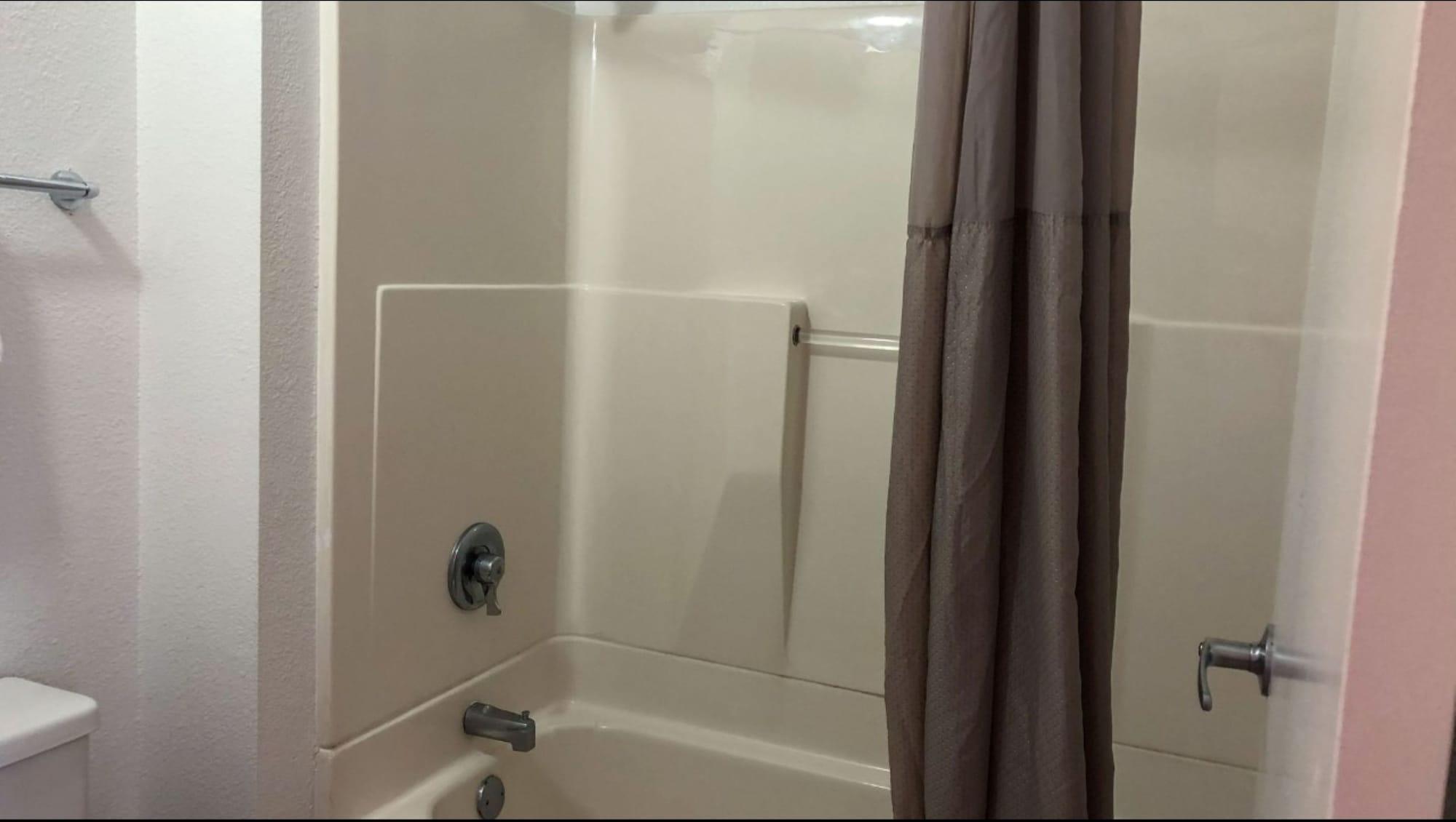 Hotel 6-goodlettsville, Tn - Nashville 3*
