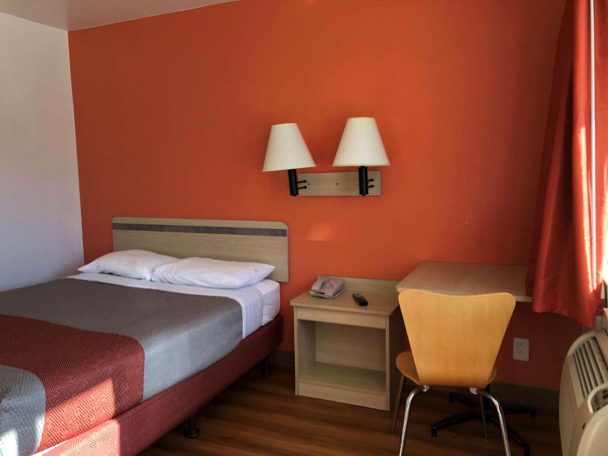 Hotel 6-goodlettsville, Tn - Nashville 3*