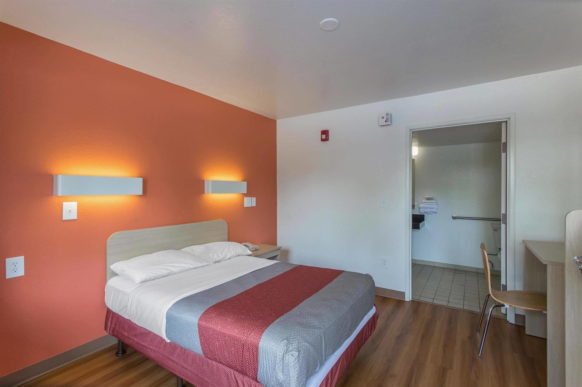 Hotel 6-goodlettsville, Tn - Nashville Goodlettsville